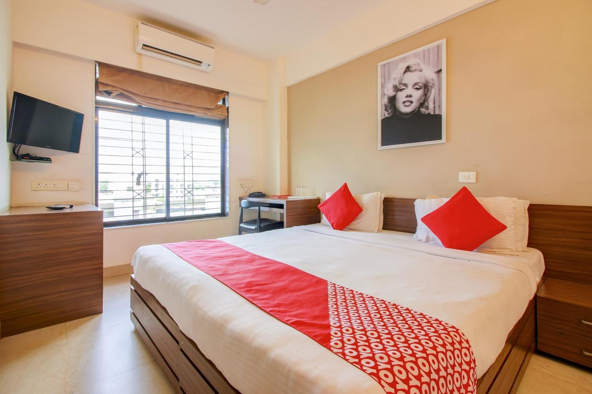 Hotel Super Collection O Panchratna Panvel Zewnętrze zdjęcie