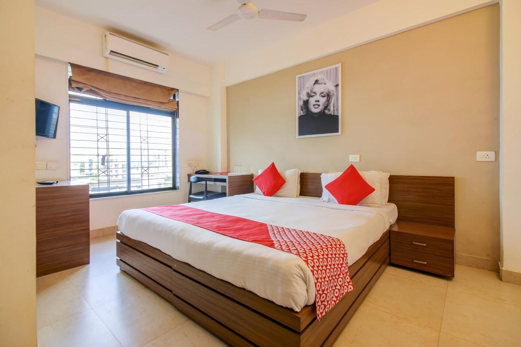 Hotel Super Collection O Panchratna Panvel Zewnętrze zdjęcie